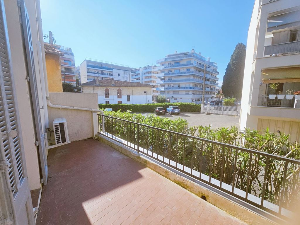 Appartement CANNES (06400) FLASHIMMO