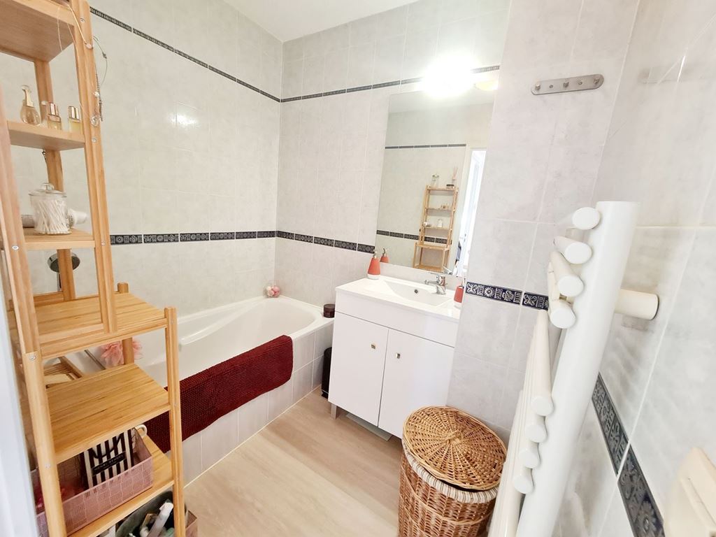 Appartement MOUGINS (06250) FLASHIMMO