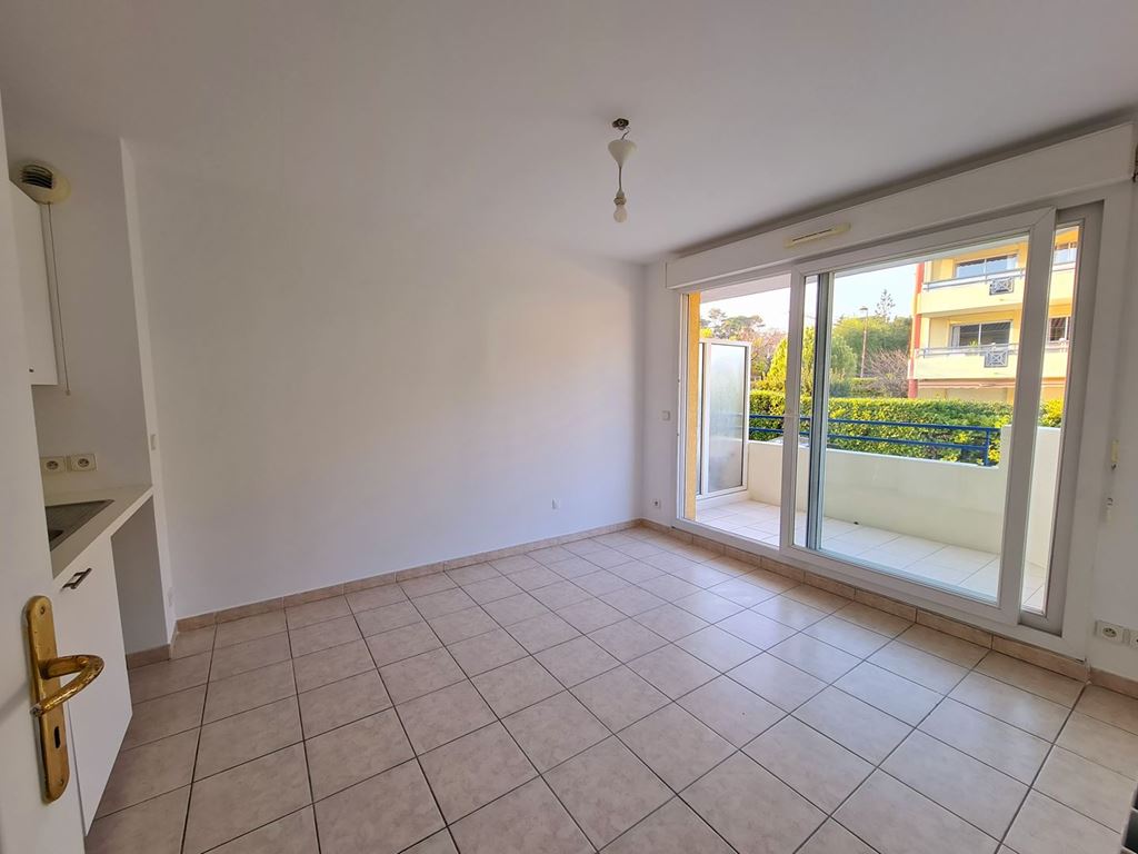 Appartement MOUGINS (06250) FLASHIMMO