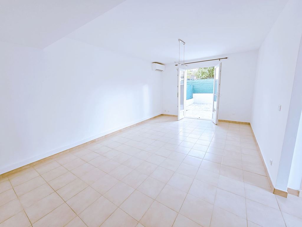Appartement LA ROQUETTE SUR SIAGNE (06550) FLASHIMMO