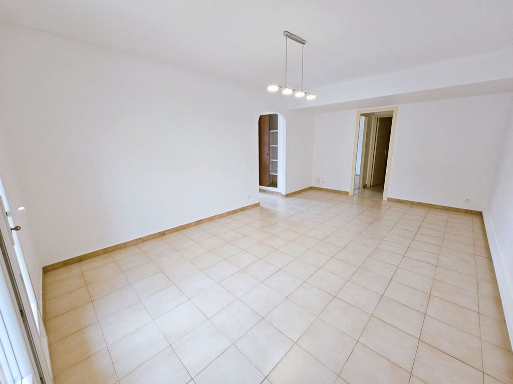 Appartement LA ROQUETTE SUR SIAGNE (06550) FLASHIMMO