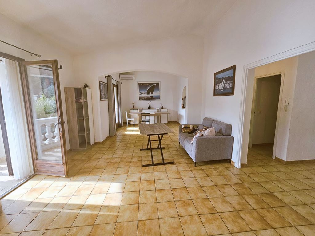 Appartement LA ROQUETTE SUR SIAGNE (06550) FLASHIMMO