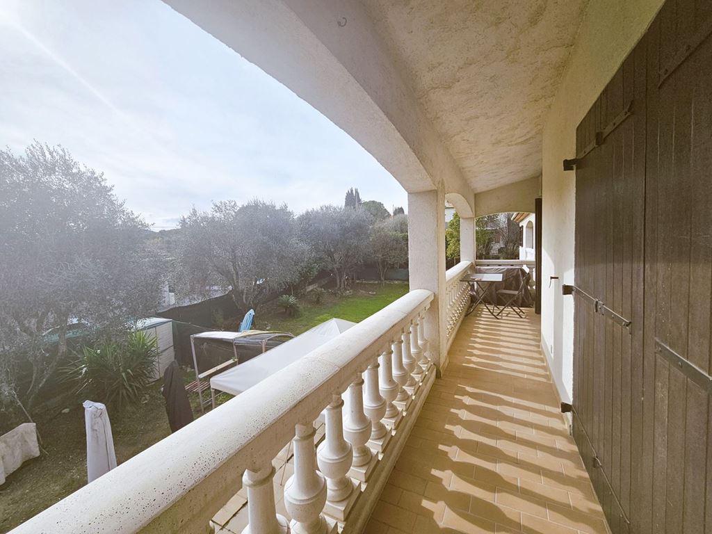 Appartement LA ROQUETTE SUR SIAGNE (06550) FLASHIMMO