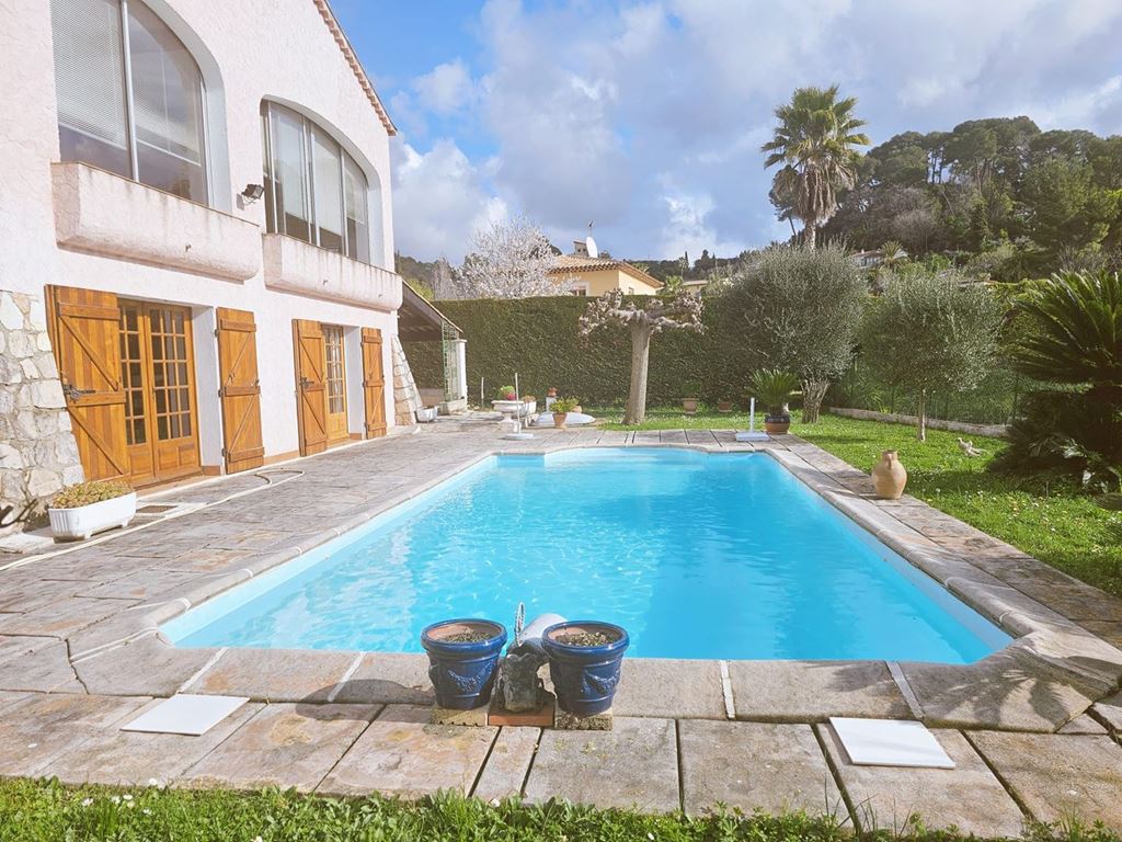 Maison MOUGINS (06250) FLASHIMMO